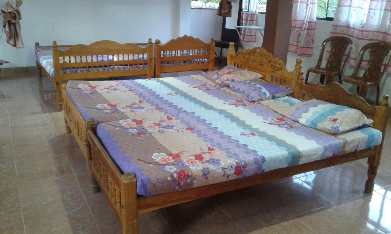 Kunam Beach Rest Inn Batticaloa Room photo