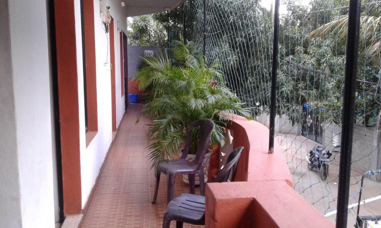 Kunam Beach Rest Inn Batticaloa Exterior photo
